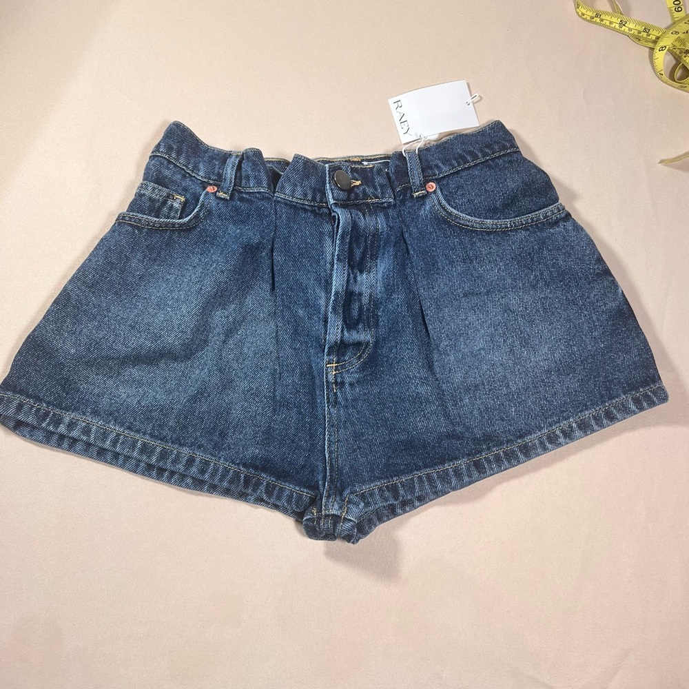 Raey Extra Fold Denim Shorts Dark Indigo Size 26 Casual  Gathered Waist Cute NWT - Picture 2 of 13